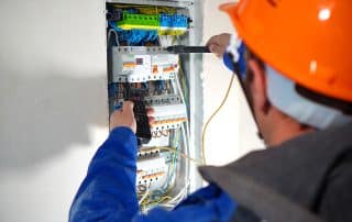 commercial electrician in Bayside