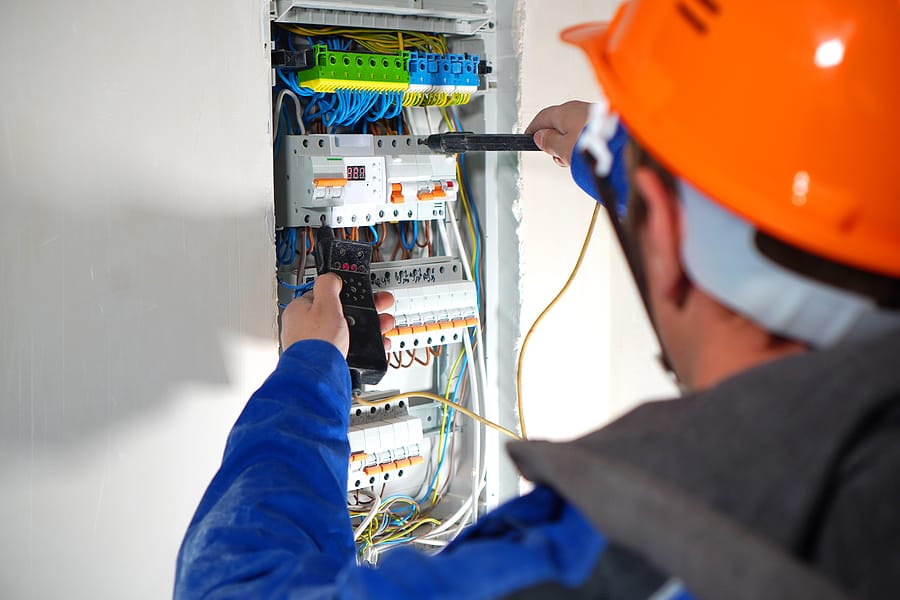 commercial electrician in Bayside
